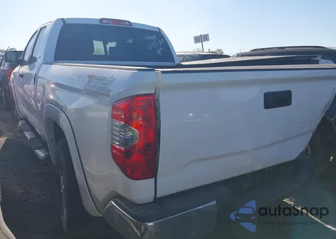 2015 Toyota Tundra Sr5 5.7L V8 z USA, uszkodzony, nr VIN 5TFRY5F19FX174856